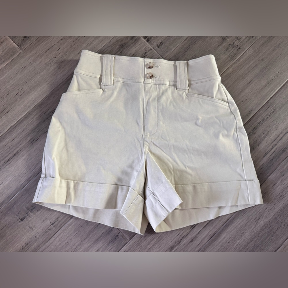 SPANX Stretch Twill Trouser Shorts - Eggshell Size M (Sold Out)